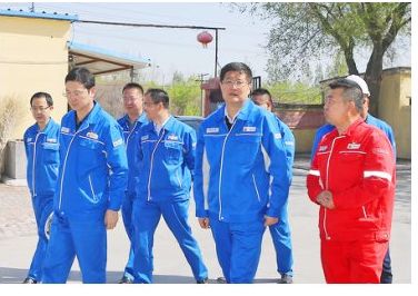 公司领导分组开展主题教育调研