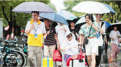 习近平总书记考察紫金山实验室，我校师生倍感振奋深受鼓舞