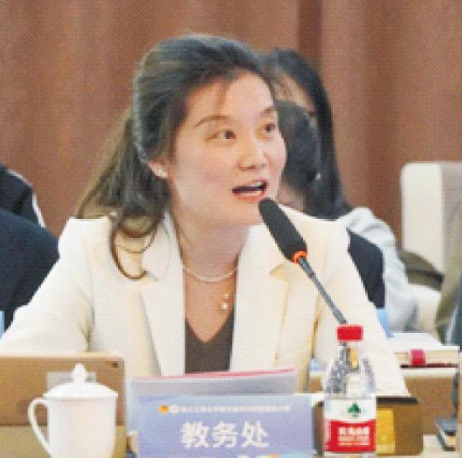 做“匠人”，传“匠心”，铸“匠品”
