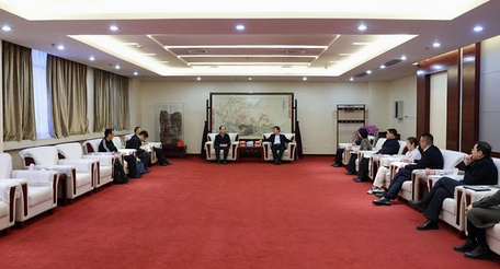 北京市委统战部领导看望慰问冼海珍教授并调研工作